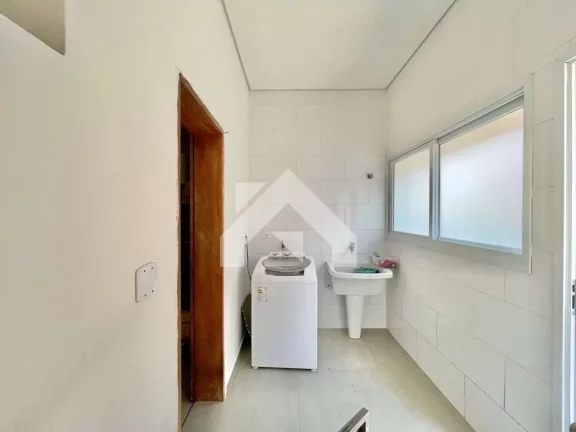 Foto do imóvel Casa de Condomínio em Aldeia da Fazendinha - Carapicuíba