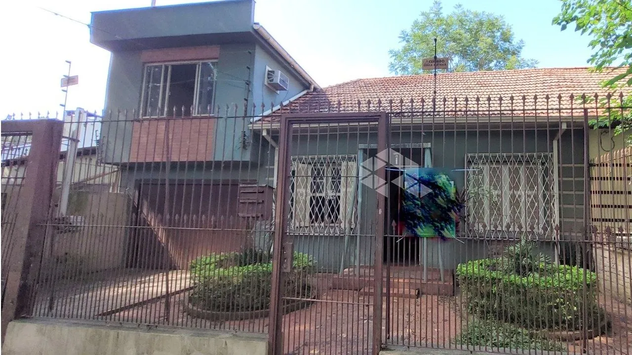 Foto do imóvel Duplex à venda em Porto Alegre, Jardim Botânico, com 3 quartos, 130m2