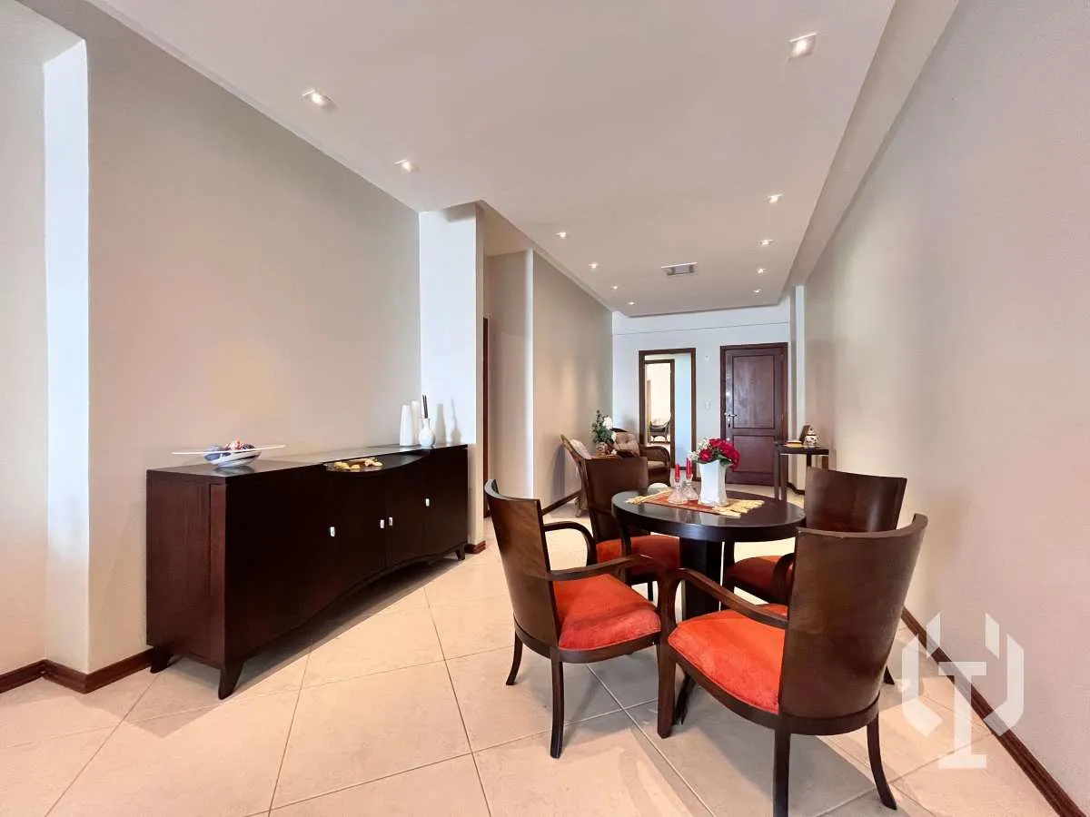 Imagem Apartamento Frente Mar Mobiliado Pronto Para Morar em Meia Praia