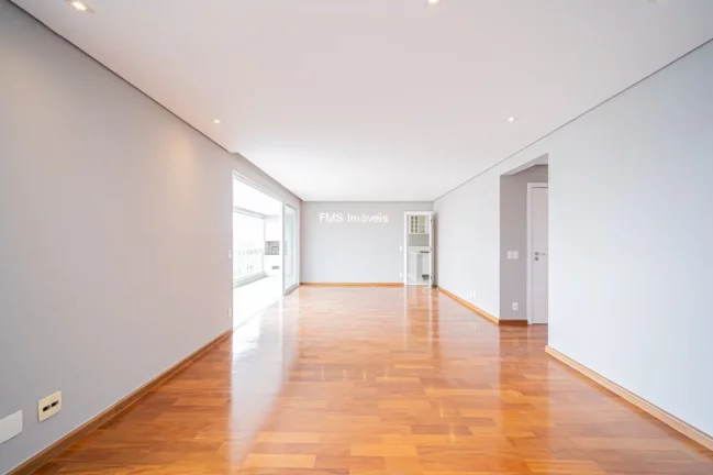 Imagem Apartamento à venda em Moema de 168m²
