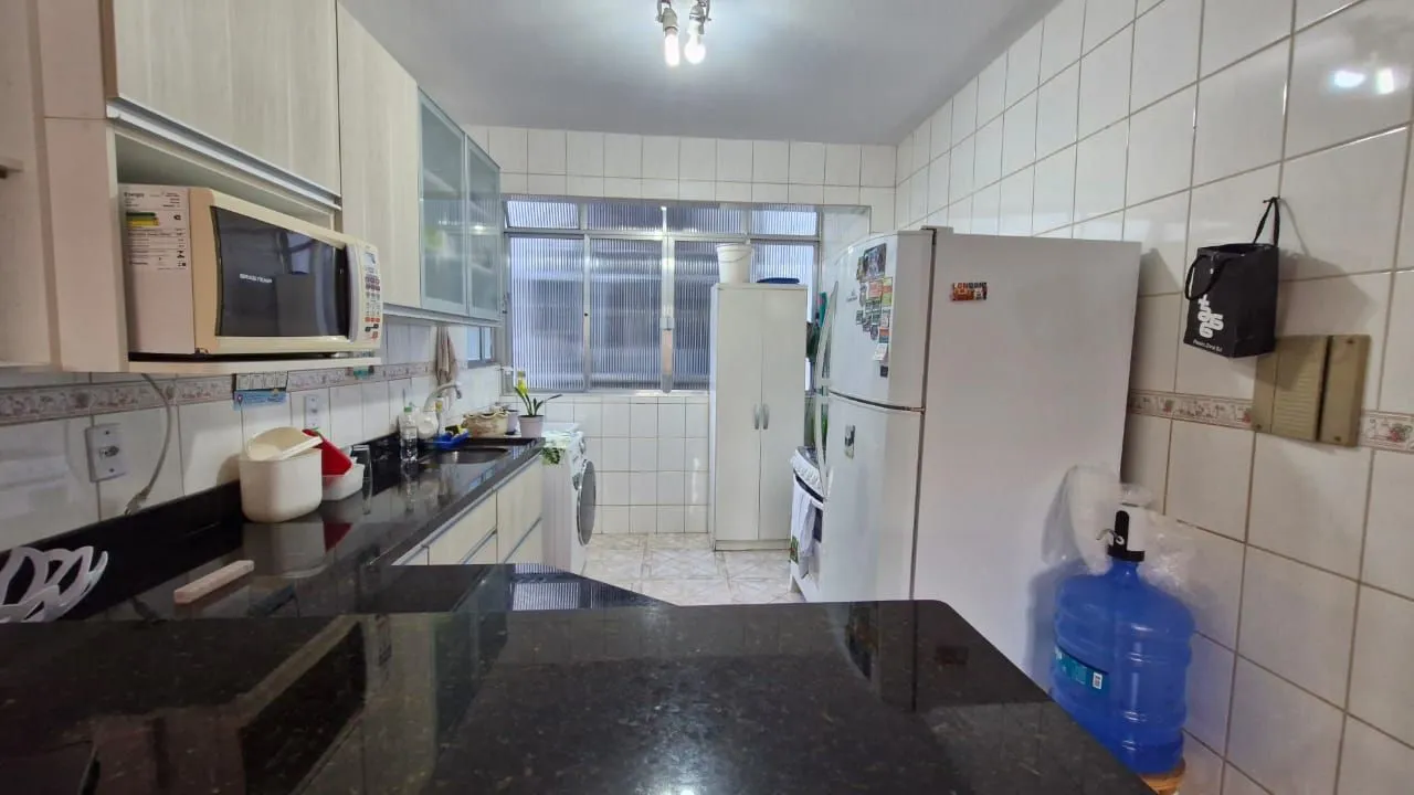 Imagem Apartamento pronto para morar, todo reformado, 3 dormitórios, banheiro, cozinha, área de serviço e 1 garagem