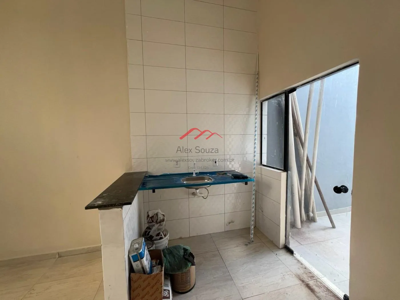 Imagem Casa para Venda em Hortolândia, Jardim Carmen Cristina, 3 dormitórios, 1 suíte, 2 banheiros, 2 vagas