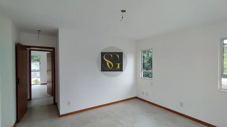 Imagem Casa para Venda em Teresópolis, Vargem Grande, 4 dormitórios, 1 suíte, 2 banheiros, 2 vagas