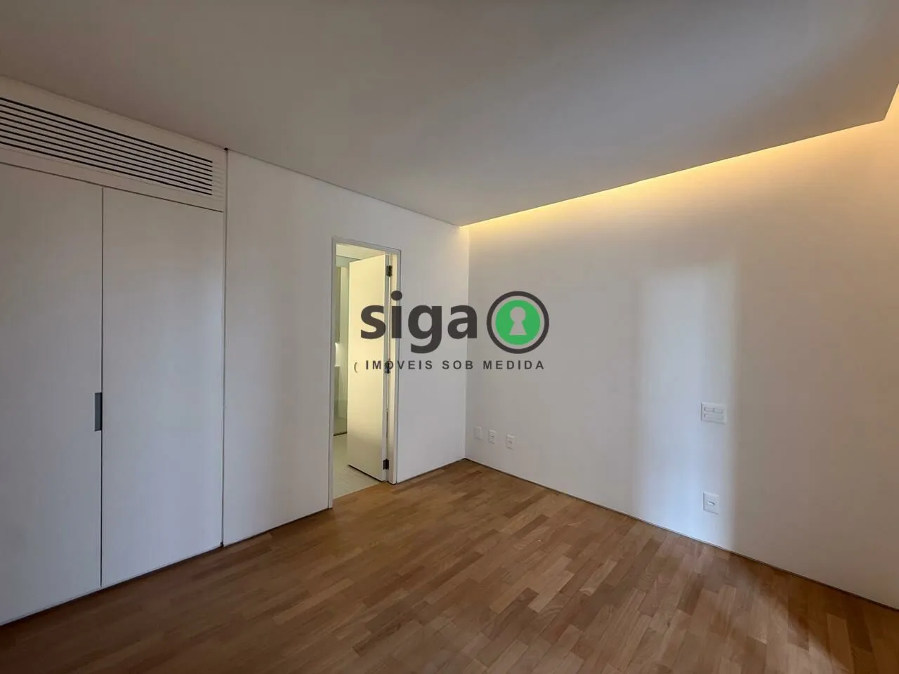 Imagem Alto Padrão no Tatuapé: 174m² com Suítes Impecáveis e 3 Vagas
