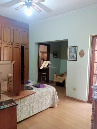 Imagem Casa à venda com 3 quartos no Cambuí em Campinas, São Paulo.