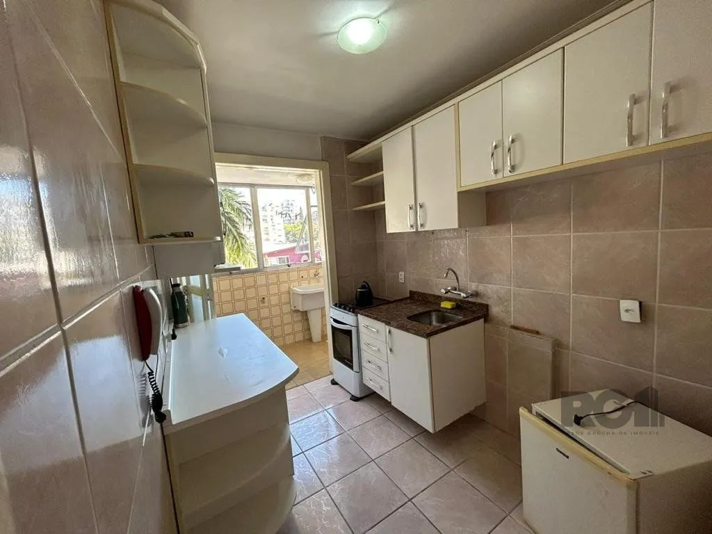 Imagem Apartamento de 72m² com 2 dormitórios, no bairro no bairro Mont Serrat.