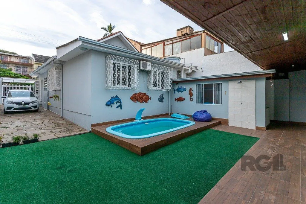 Imagem Casa no Jardim do Salso de 3 dormitórios pátio e piscina