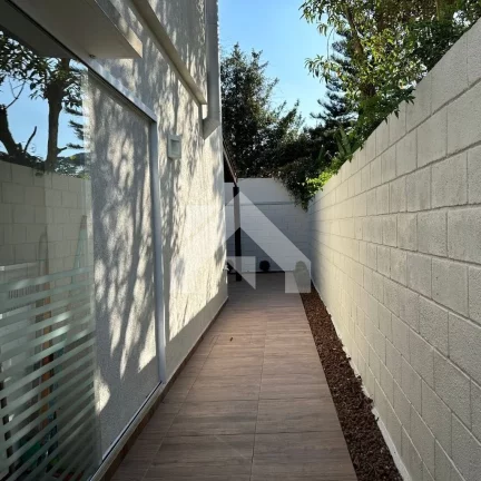 Imagem Casa de Condomínio em Jardim Pioneiro - Cotia