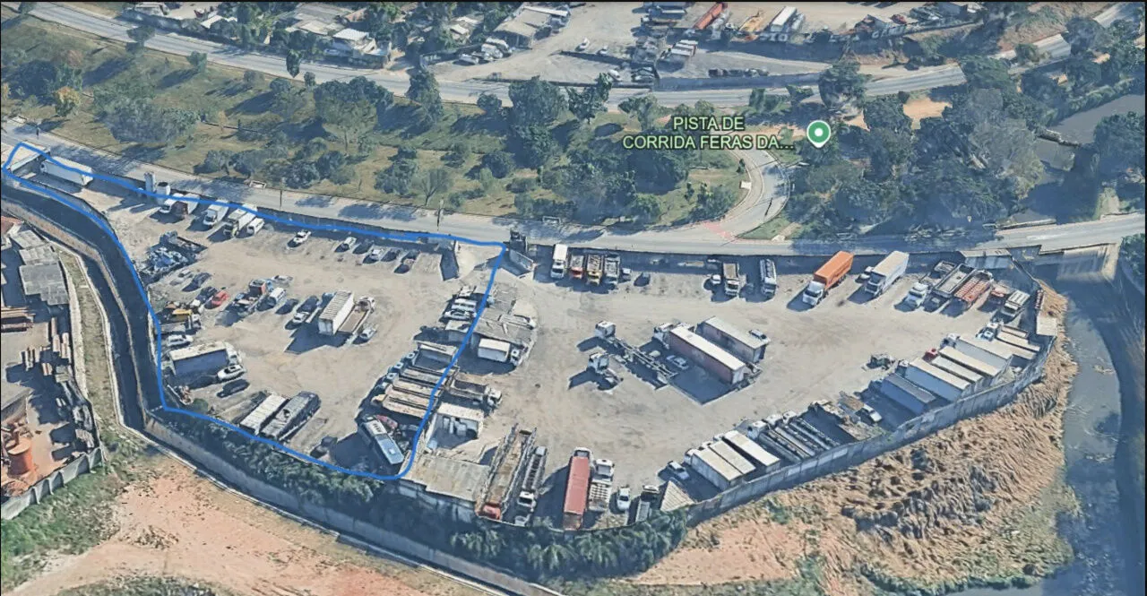 Imagem Terreno de 2.275 m² na Av. Aricanduva com alto potencial para incorporação e comércio.