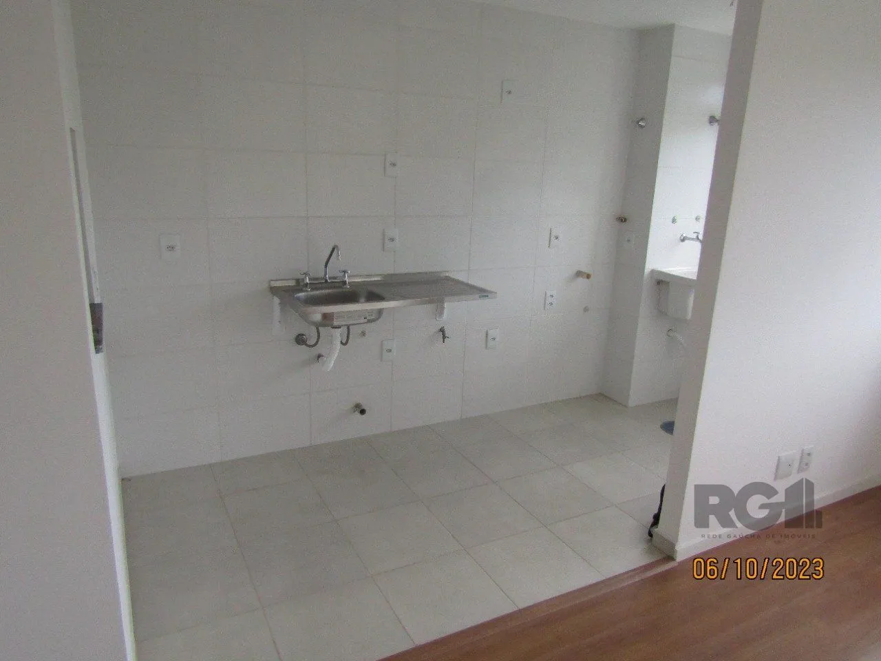 Imagem Apartamento para Venda - 56m², 2 dormitórios, 1 vaga - Azenha