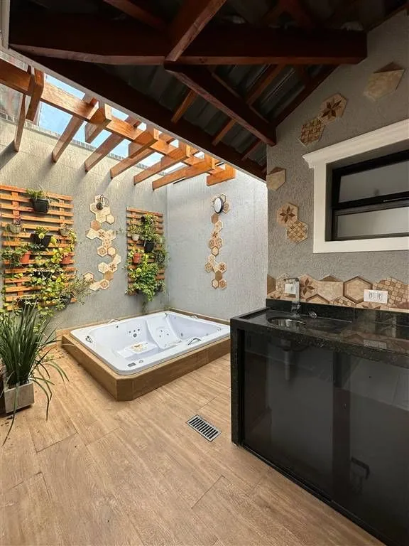 Imagem Casa à Venda em Caiçara, Praia Grande - SP