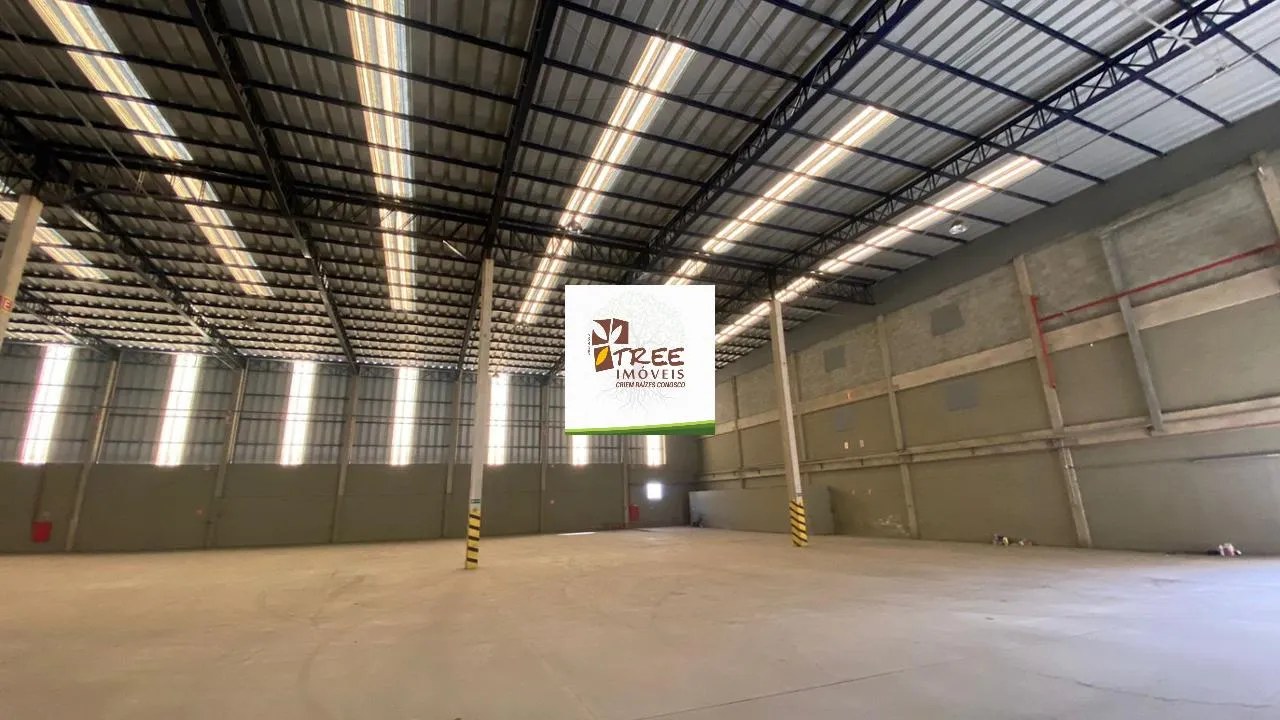 Imagem LOCAÇÃO DE GALPÃO COMERCIAL NO TABOÃO, EM MOGI DAS CRUZES/SP, 7.530m² com pateo de 2.000m², área fabril de 4.500m², 03 docas e ZUP 1. CONSULTE-NOS.