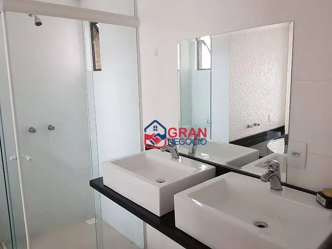 Imagem Casa em Condomínio com 5 dormitórios