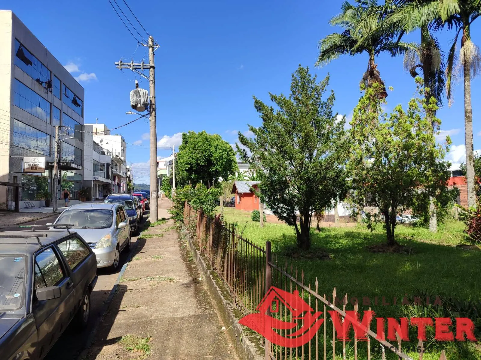 Imagem Amplo terreno de 580,44m² de esquina no coração de Feliz.