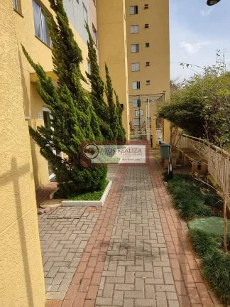 Imagem Exclusividade. Vendo Oportunidade no Guarapiranga Santo Amaro. Apartamento a venda no Guarapiranga, com 2 Dormitorios, 1 vaga de garagem, condomínio com salão de festas, quadra, playground, bicicletario, mini mercado, portaria 24h. valor de oportunidade i
