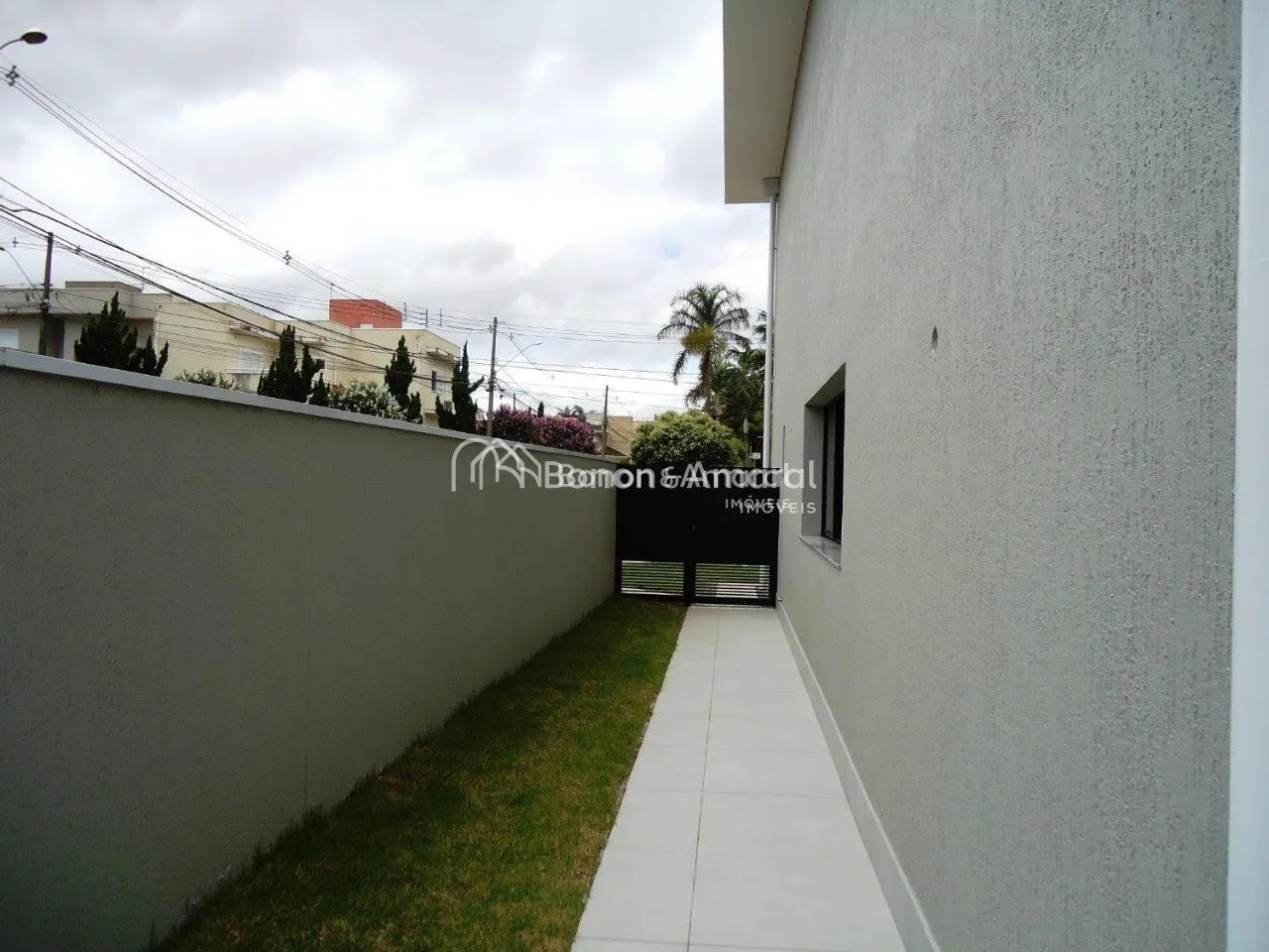 Imagem Casa em condomínio em Paulínia, sobrado, 3 suites, armários,lavabo, 4 vagas, fino acabamento.