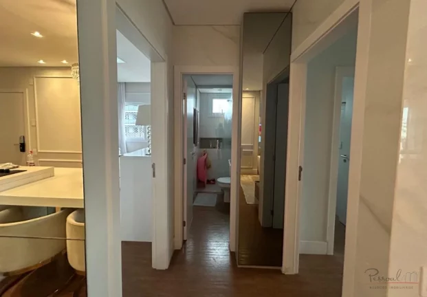 Imagem Apartamento localizado no coração do Centro de Florianópolis. Com fácil acesso a ponte Hercílio...