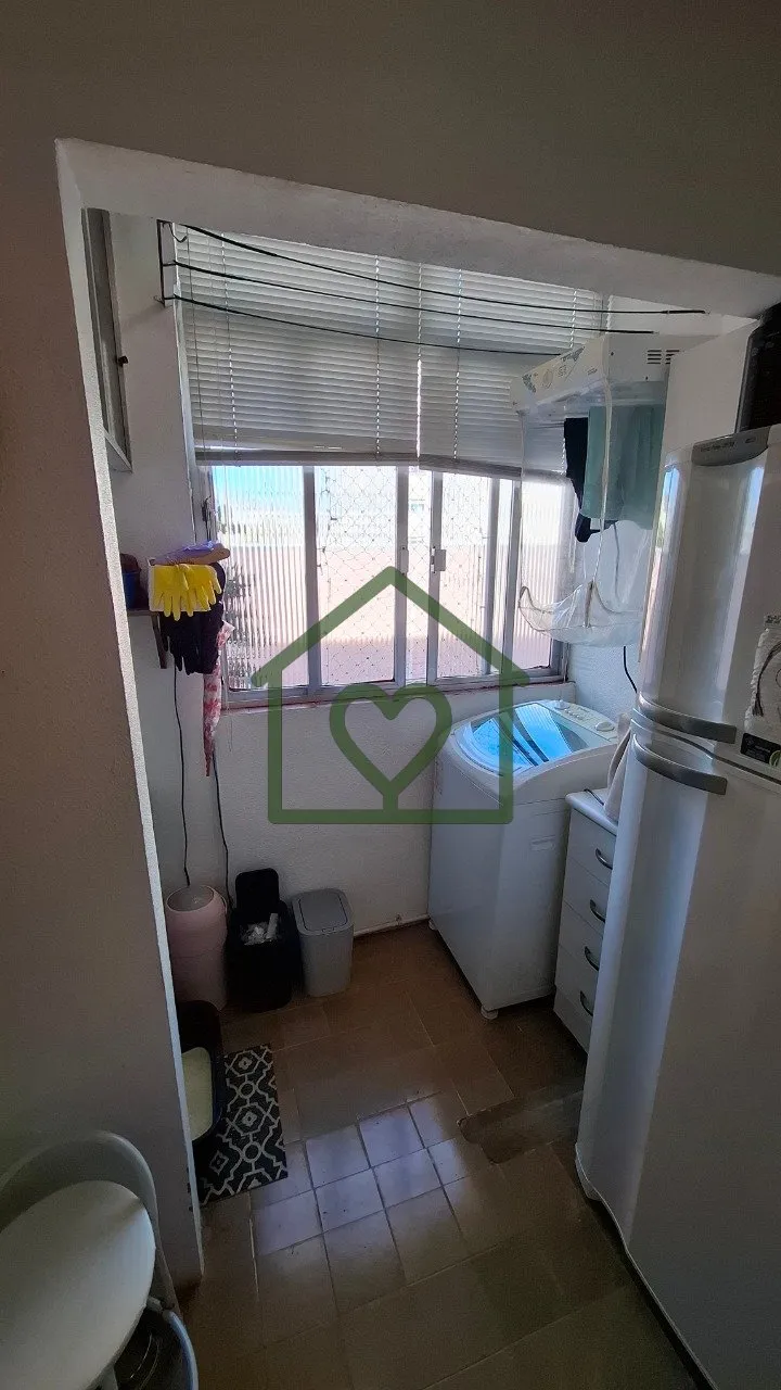Imagem Apartamento 1 dormitório com vaga no Bairro Passo da Areia, logo atrás do Parque Germânia. Living...