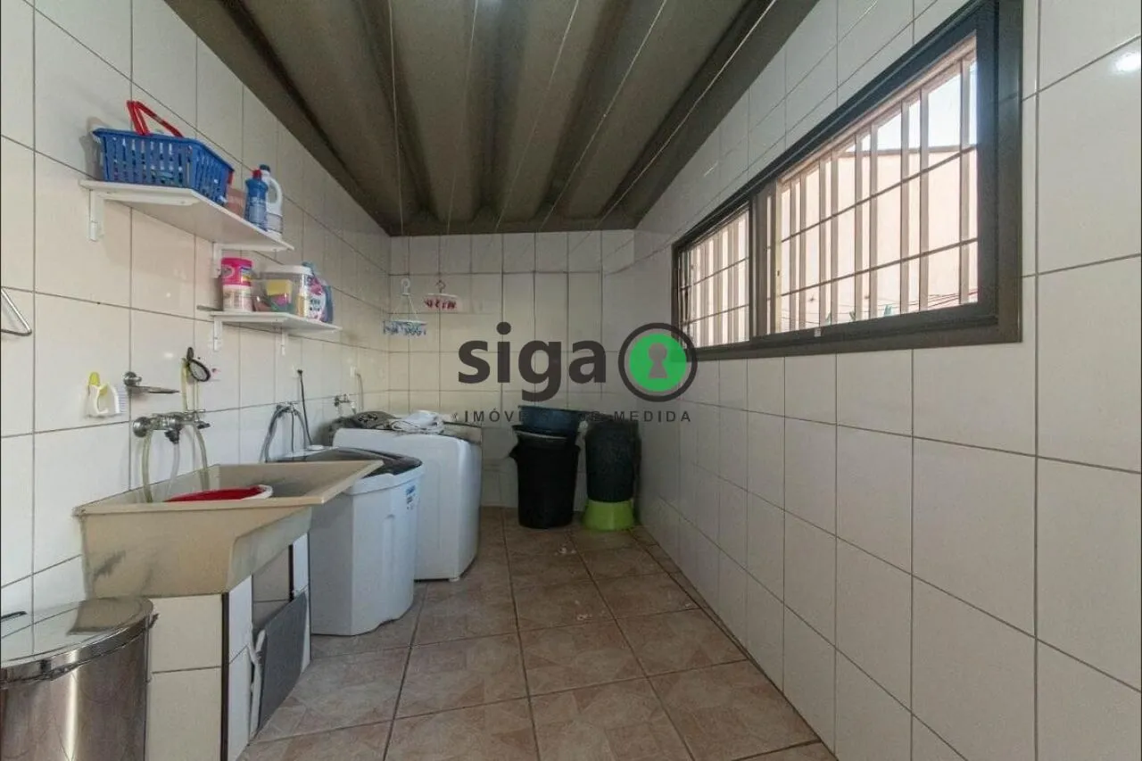 Imagem Casa à venda com 249 m², 4 quartos e 4 vagas no Parque Jabaquara!