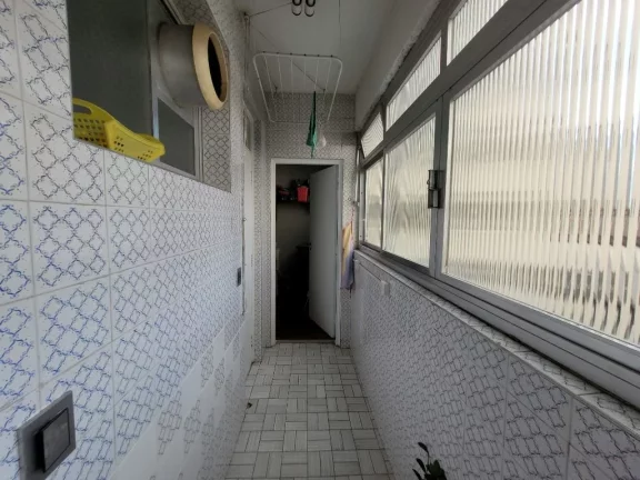 Imagem PITANGUEIRAS- UMA QUADRA DO MAR , LOCALIZAÇÃO ESPETACULAR , 02 VAGAS DE GARAGEM NO PRÉDIO.