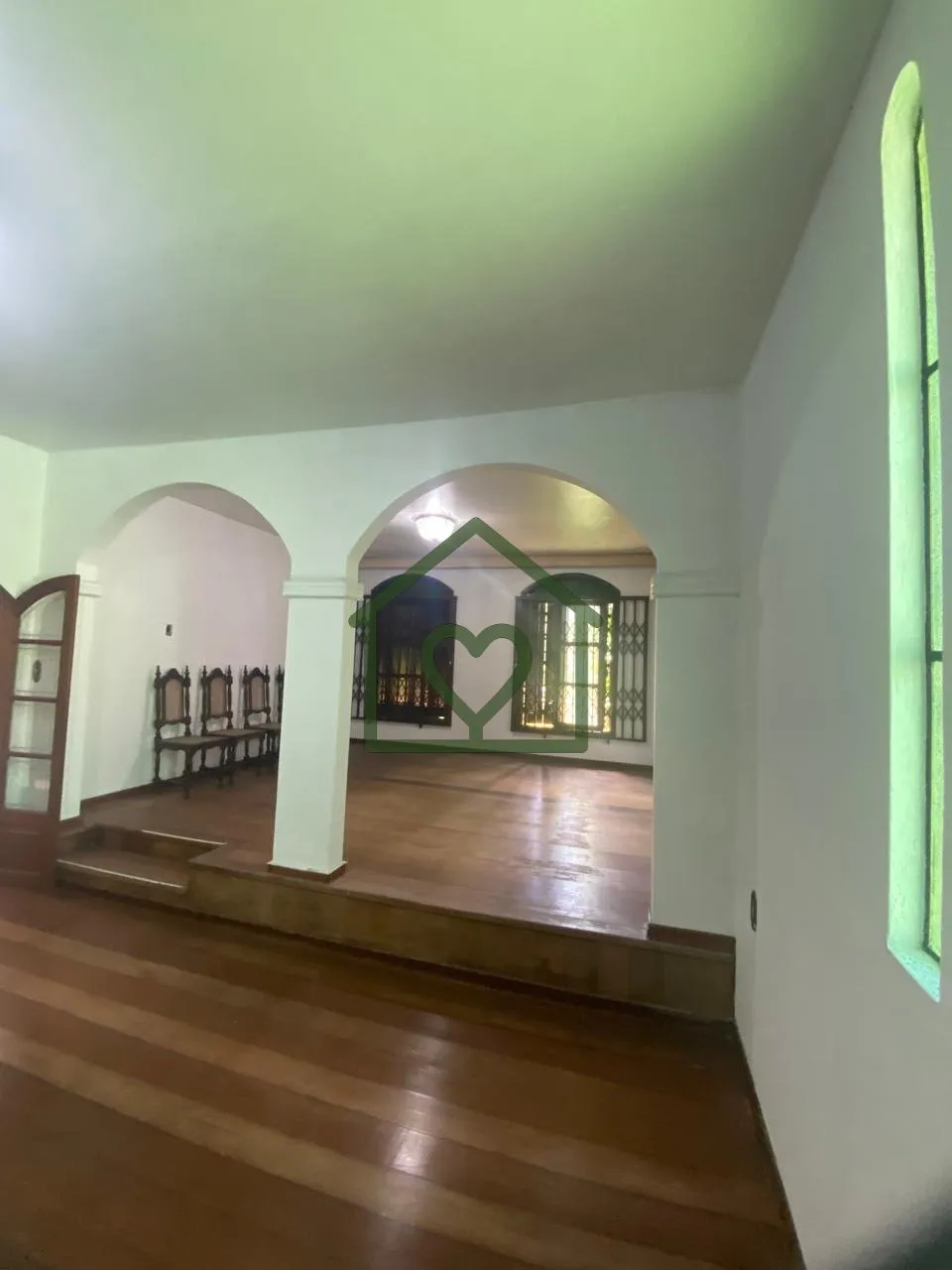 Imagem Casa Ampla com 6 Suítes na Praça Lima Duarte, 57

Excelente imóvel com 859 m² de área total e 4...