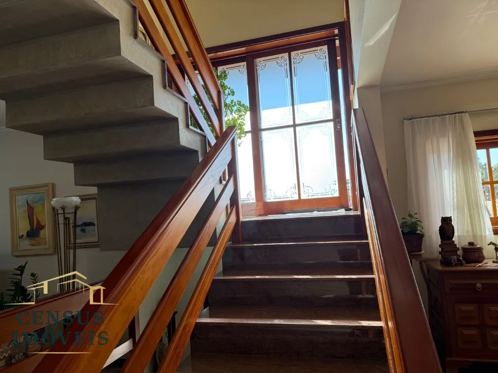 Foto do imóvel: Casa à venda em condomínio Marambaia, Vinhedo-SP: 4 quartos, 2 suítes, 3 salas, 2 banheiros, 4 vagas, 365, 70 m². em Condomínio Marambaia