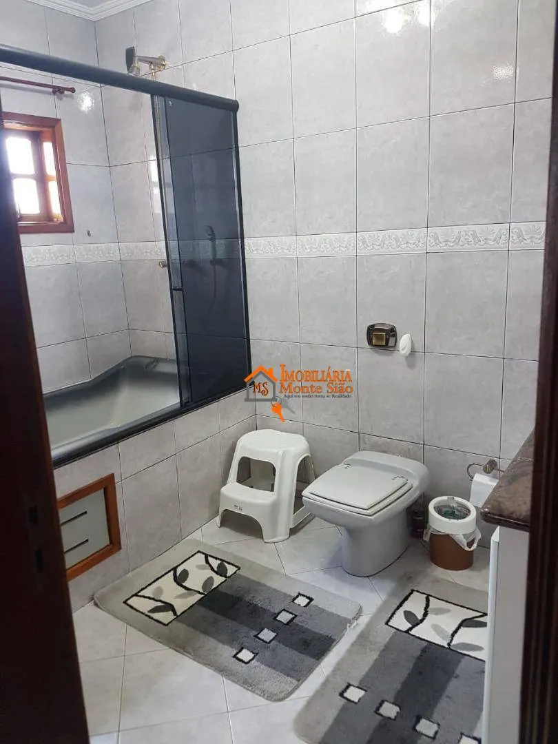 Imagem Sobrado com 4 dormitórios à venda, 275 m² por R$ 950.000,00 - Vila Barros - Guarulhos/SP