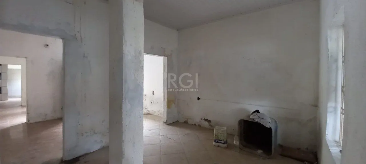 Imagem Sobrado para Venda - 110m², 4 dormitórios, sendo 1 suites, 2 vagas - Floresta