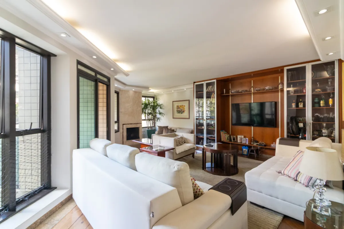 Imagem Apartamento para venda em Vila Andrade com 3 quartos, sendo 3 suítes, 184m2