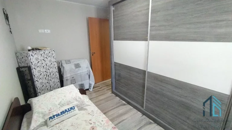 Imagem Casa com amplo quintal, a venda 03 quartos em Colombo PR