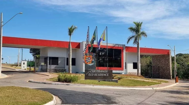 Foto do imóvel Terreno à venda, 1106 m² por R$ 375.000,00 - Curitibanos - Bragança Paulista/SP