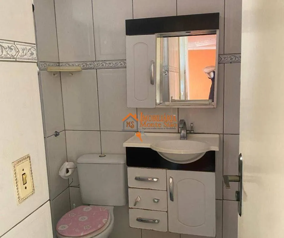 Imagem Apartamento com 2 dormitórios à venda por R$ 160.000,00 - Vila Carmela I - Guarulhos/SP