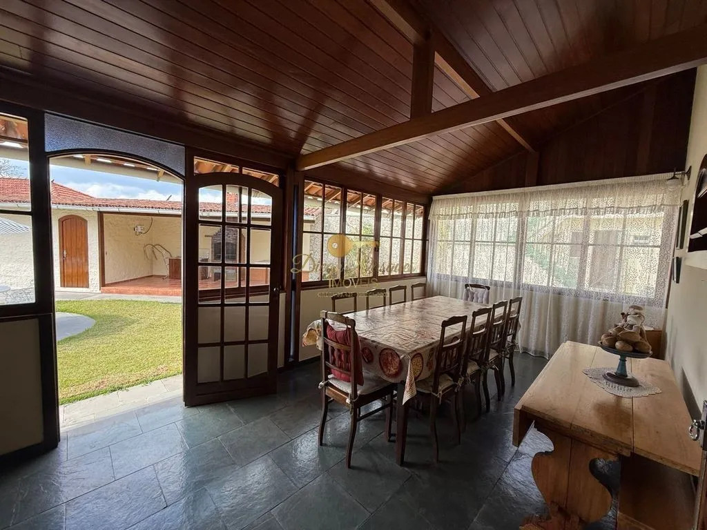 Imagem Casa para Venda em Teresópolis / RJ no bairro Pimenteiras