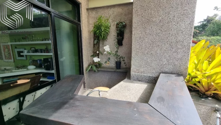 Imagem Cobertura Impecável de 3 Quartos na Barra da Tijuca-RJ: 2 Suítes, 3 Salas, 6 Banheiros, 4 Vagas, 364m²