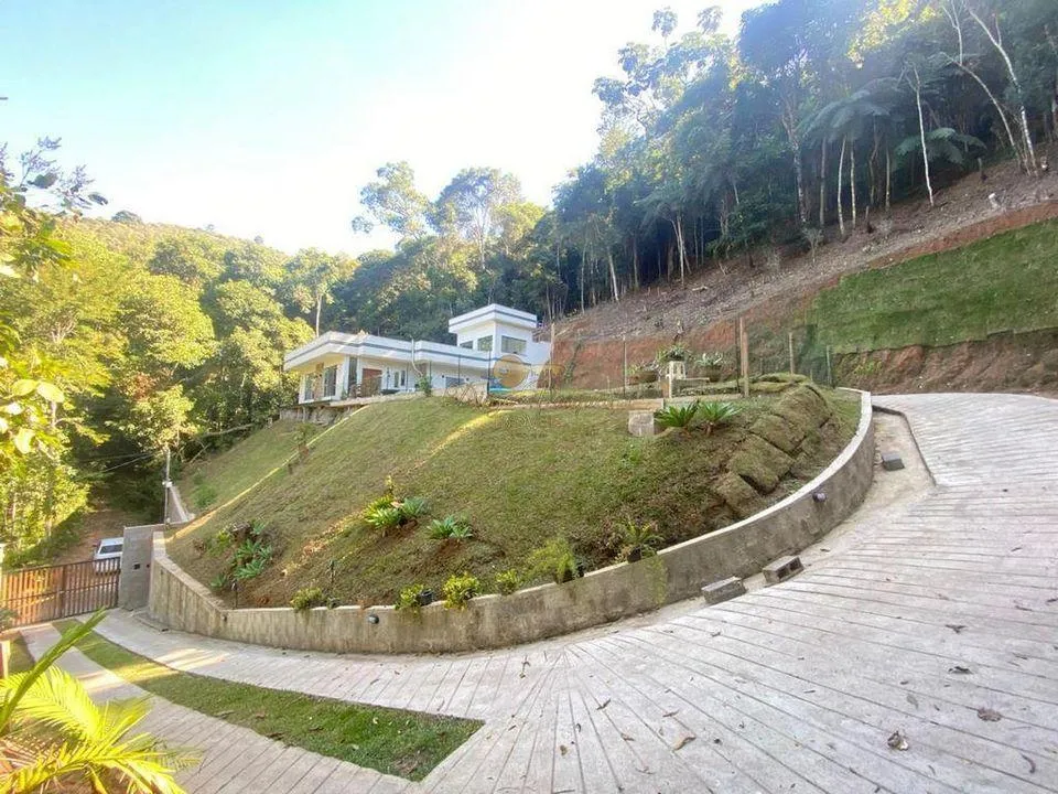 Imagem Casa para Venda em Teresópolis / RJ no bairro Albuquerque