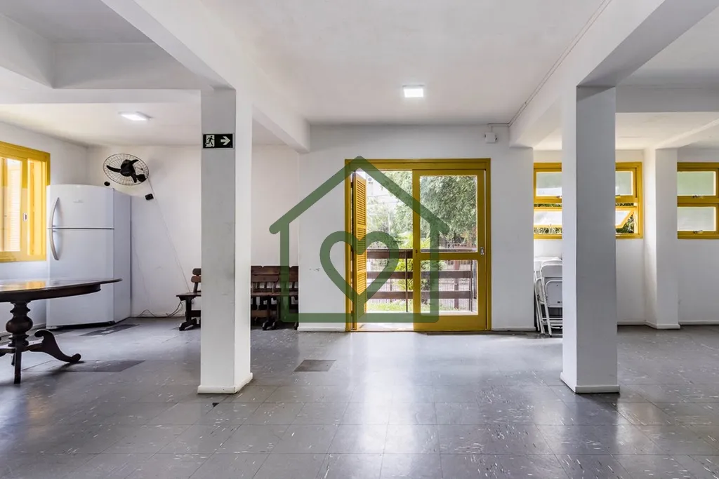 Imagem Descubra este encantador apartamento reformado com ótimo preço, pronto para morar e ideal para inv...