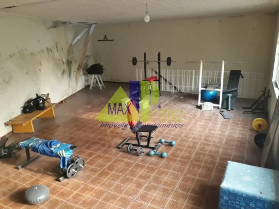 Imagem Casa Comercial para Locação na Penha de França - São Paulo-SP: 6 Salas, 3 Banheiros, 1 Vaga de Garagem!