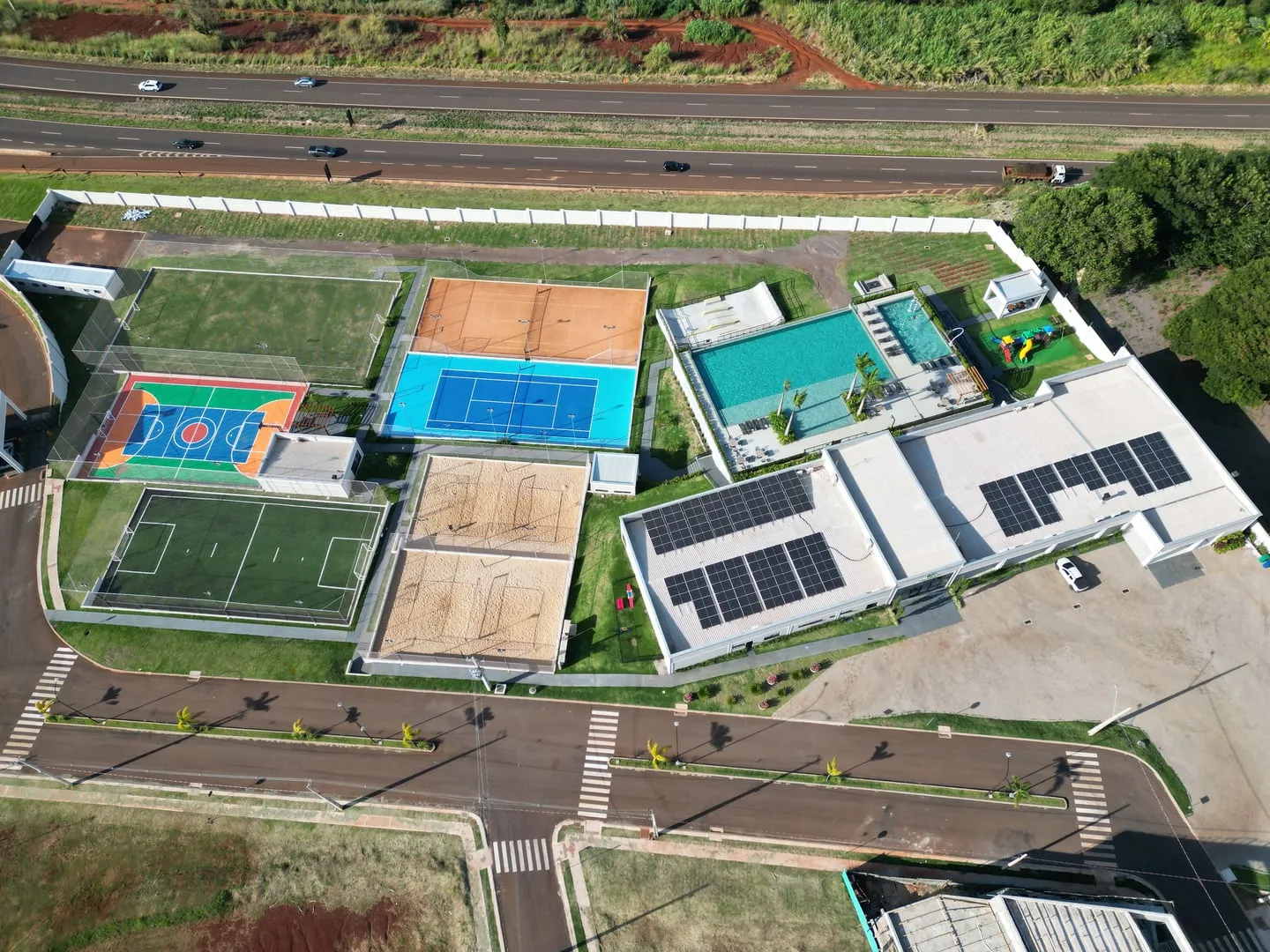 Imagem Terreno à Venda com 300m2 no Vitality Home e Resort em Cascavel