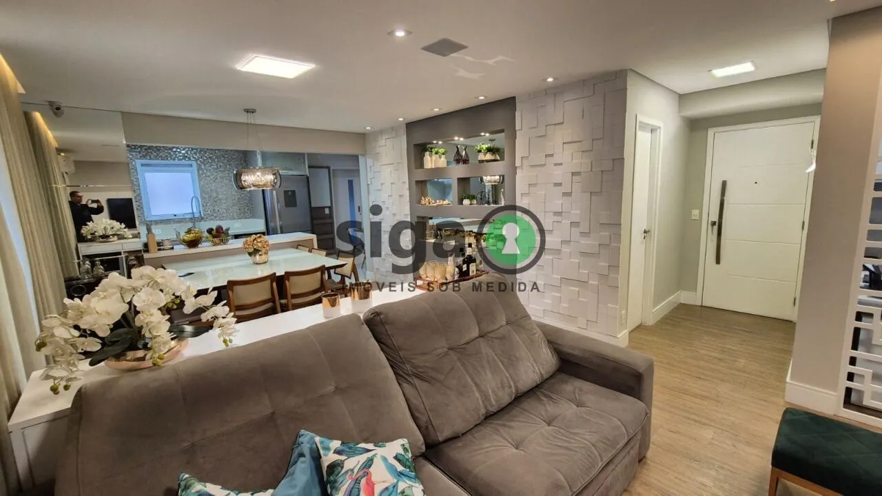 Imagem Apartamento à venda com 136m², 3 quartos sendo 1 Suíte e 2 Vagas fixas.