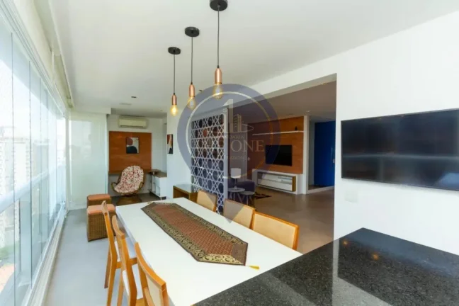Imagem Apartamento de Luxo na Cidade Monções: 3 quartos, 3 suítes, 5 banheiros, 2 vagas de garagem, 134m². Alugue já em SP!