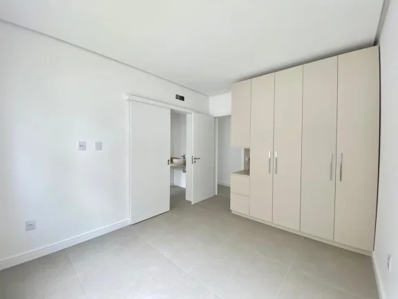 Imagem Casa em Condominio 3 Dormitórios - Bairro Dubai