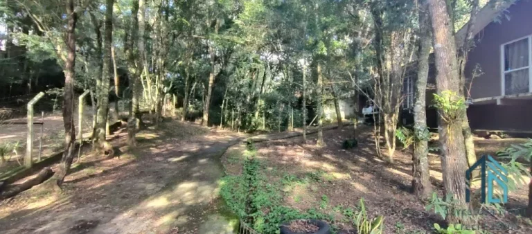 Imagem (ESTUDA PERMUTA) Chácara de 1000m2 de esquina com casa de 300m2, em ótima localização no Cascatinha/Santa Felicidade em Curitiba PR