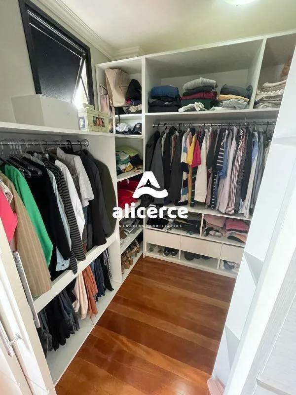 Imagem Cobertura à venda com 3 quartos 1 suíte, 245m² em Estreito Florianópolis