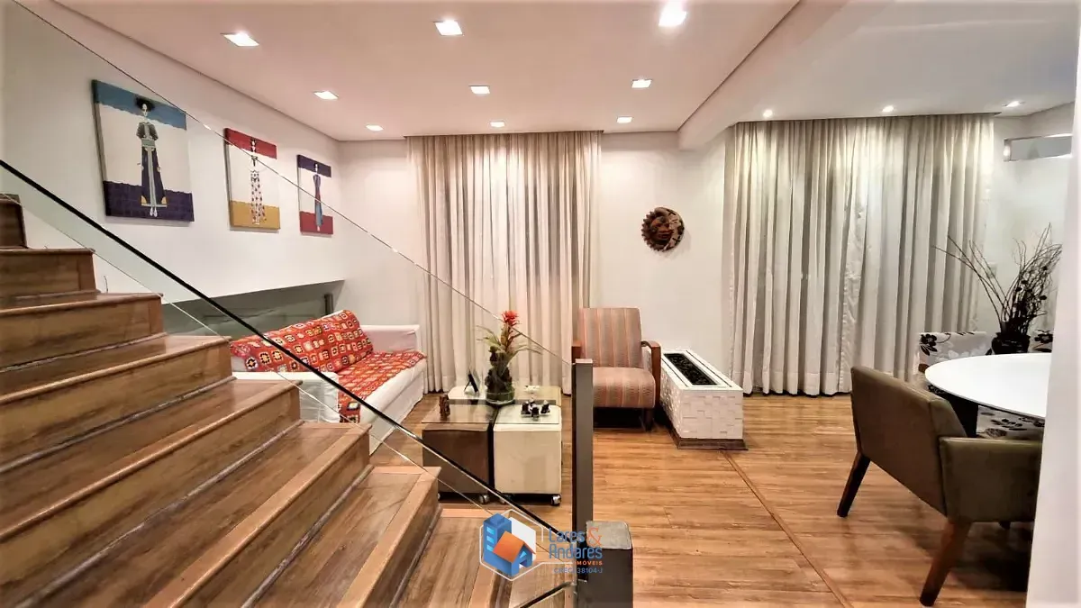 Imagem Casa para venda em Vila Suzana com 4 quartos, sendo 2 suítes, 340m²