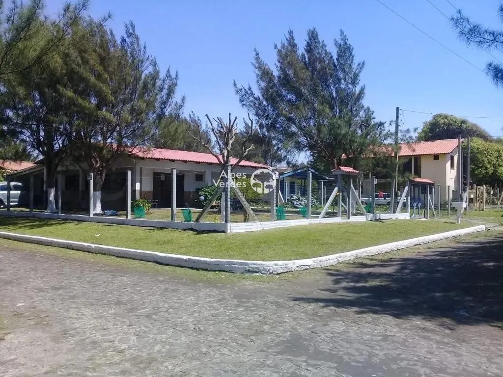 Imagem Casa com 3 dormitórios à venda, 150 m2 por R$ 300.000 - Centro - Cidreira/RS