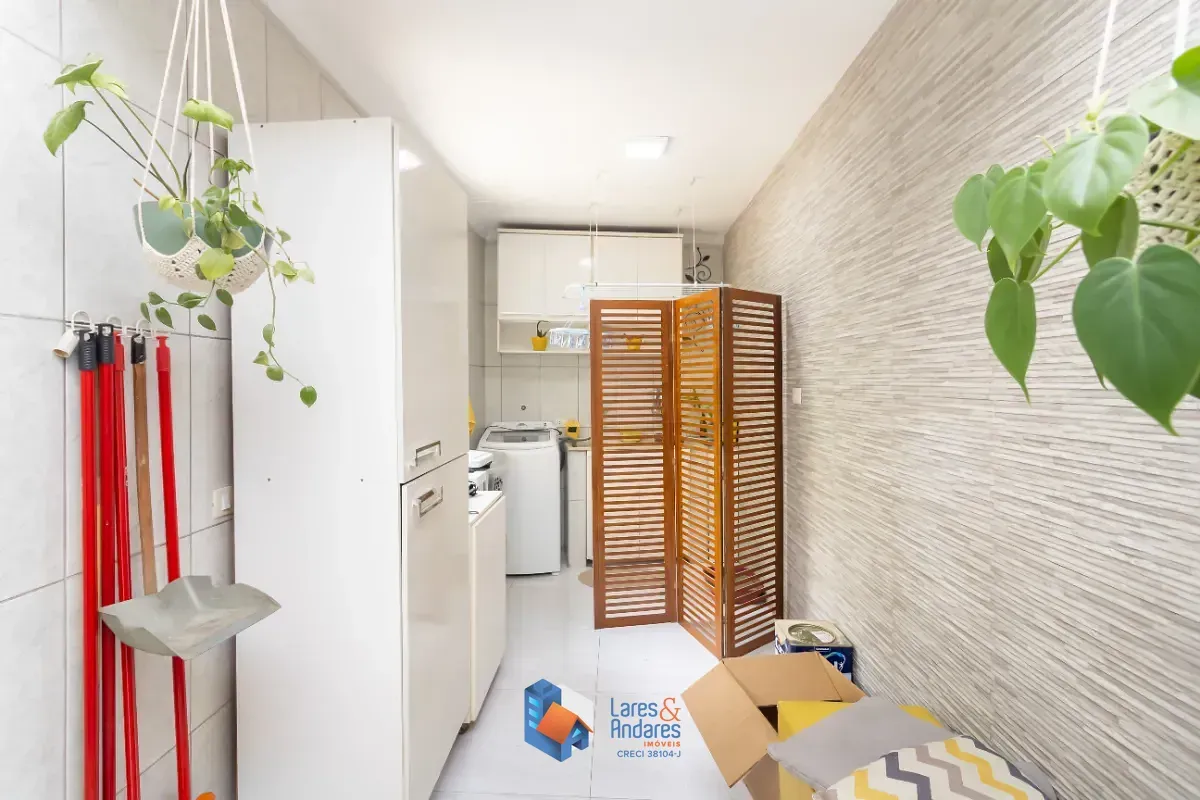 Imagem Casa para venda em Conjunto Residencial Vista Verde com 3 quartos, sendo 1 suíte, 127m²