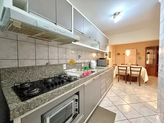 Imagem Estrela do Mar II Apartamento mobiliado 2 quartos Avenida principal à venda Praia Bombinhas SC