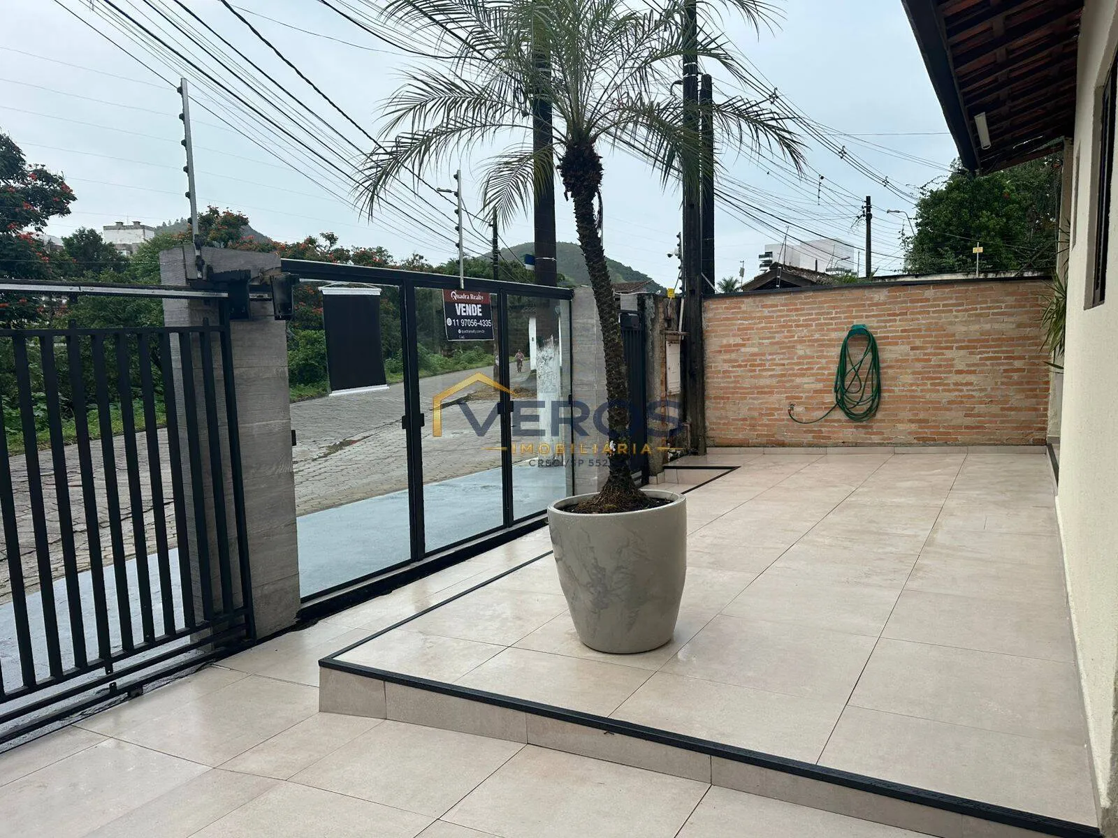Imagem Casa térrea grande a venda na Martim de Sá em Caraguatatuba