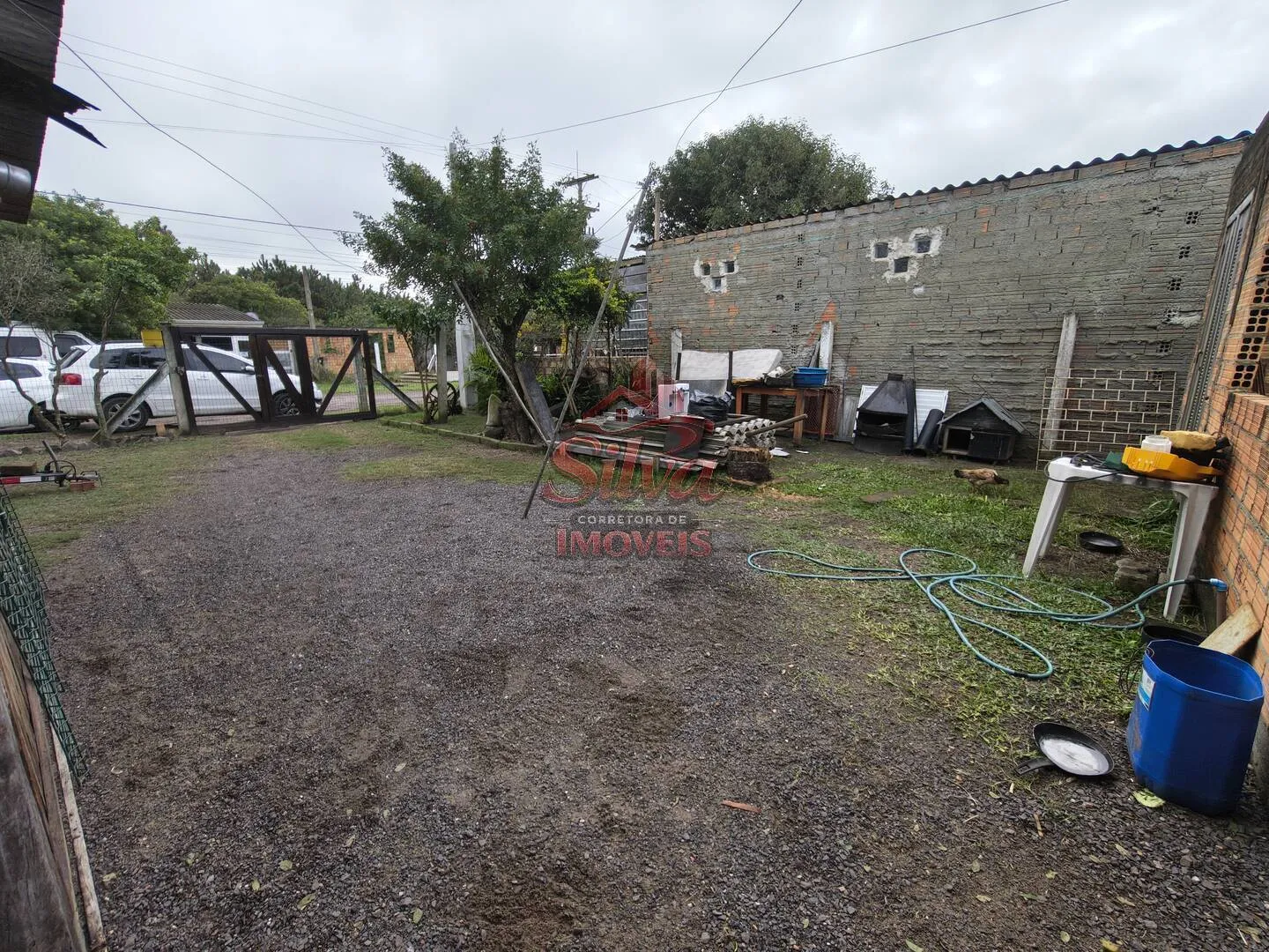 Imagem Casa 2 dormitórios com terreno de 300m² no Mariluz