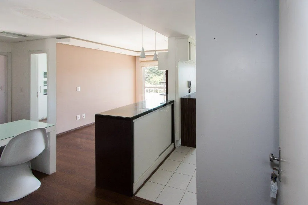 Imagem Apartamento | Bairro Cristal | 2 dormitórios | Suíte | Semi mobiliado | 1 vaga escriturada